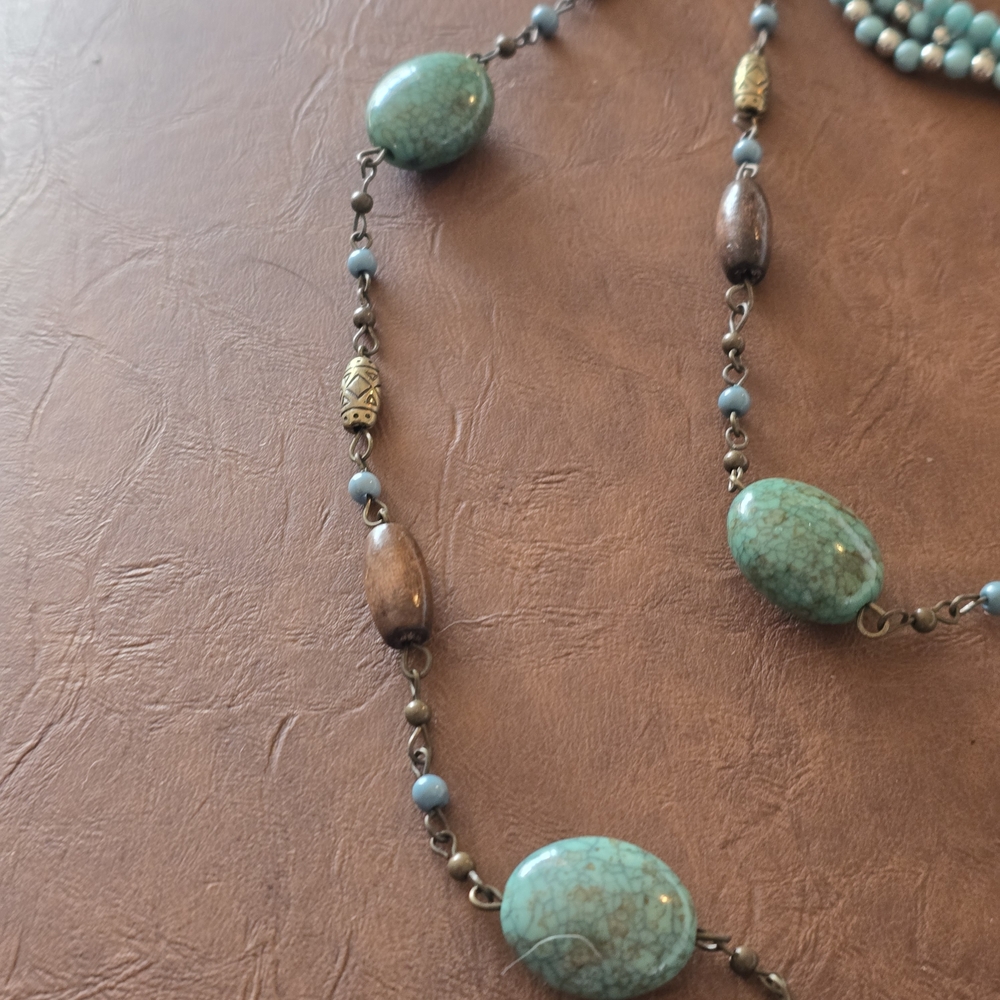 Turquoise and Gold Jewelry Set - Picture 2 of 16